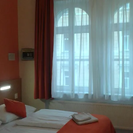 Tabor Hotel