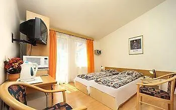 Tabor Hotel 3*