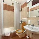 فندق سكن تابور 3*
